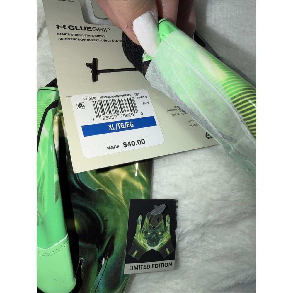 Under Armour UA F8 Skull Limited Edition Football Gloves Grip Men's X-Large - Picture 2 of 3